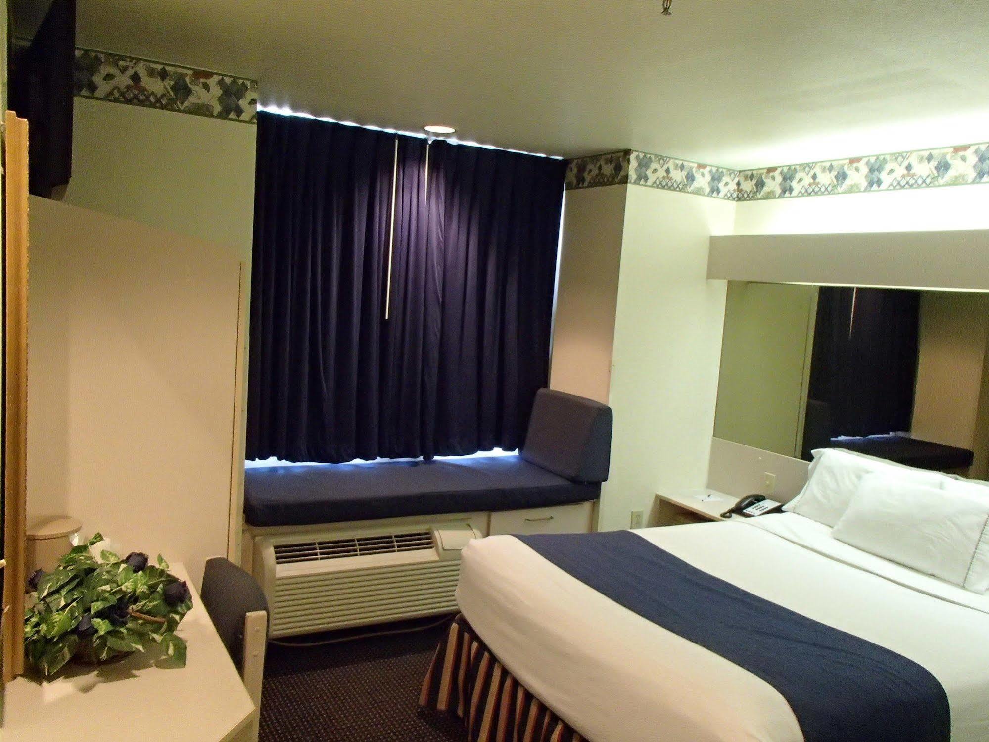 Motel 6-Fort Worth, TX - Burleson Exterior foto